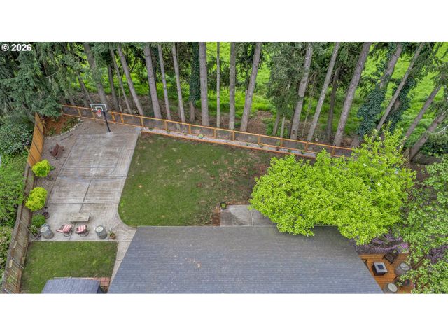 4215 Se ALTHAUS Cir, Troutdale, OR 97060