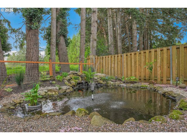 4215 Se ALTHAUS Cir, Troutdale, OR 97060