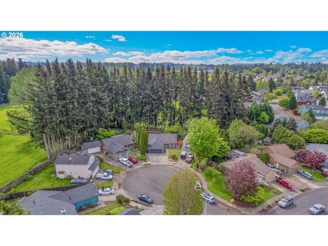 4215 Se ALTHAUS Cir, Troutdale, OR 97060