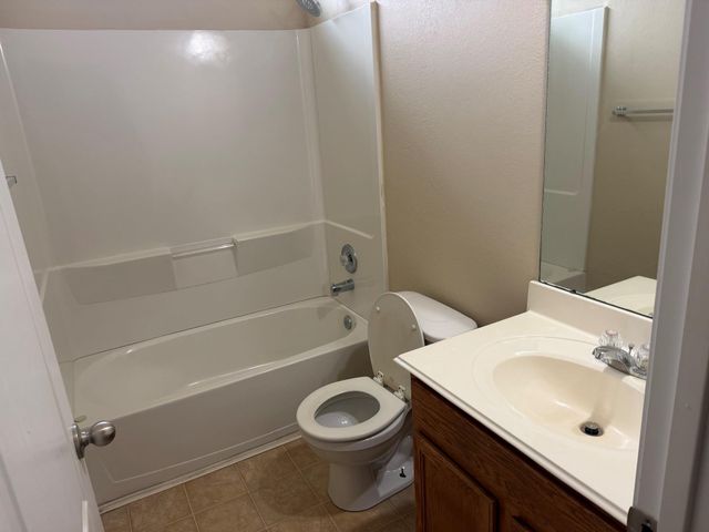 12918 Fenland Field Lane, Houston, TX 77047