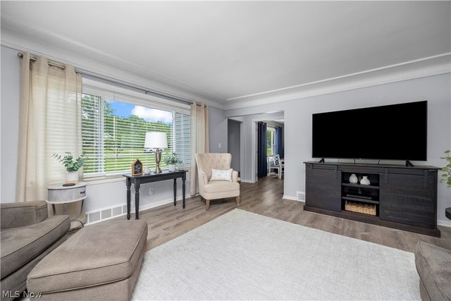 11492 Ridge Road, North Royalton, OH 44133
