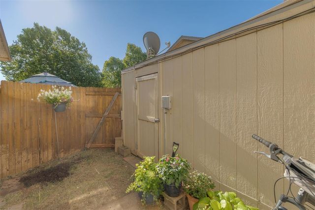 9713 Hefner Village Boulevard, Oklahoma City, OK 73162