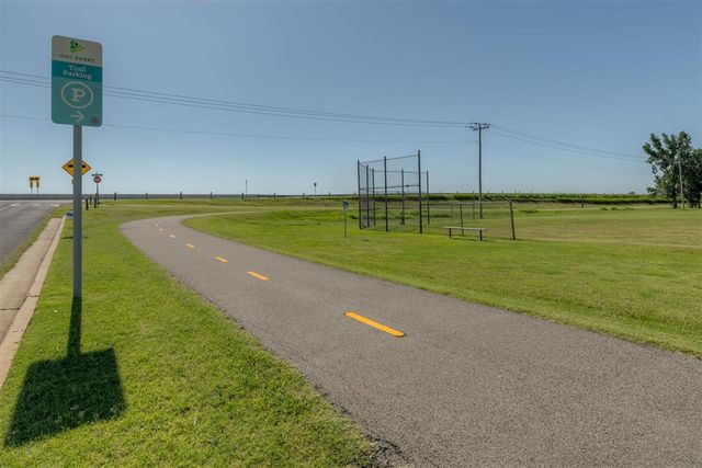 9713 Hefner Village Boulevard, Oklahoma City, OK 73162