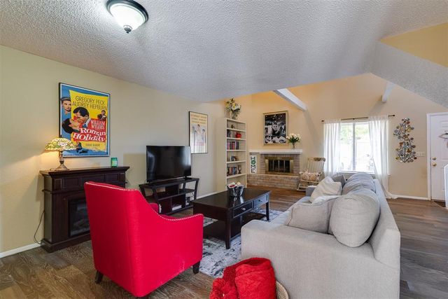 9713 Hefner Village Boulevard, Oklahoma City, OK 73162