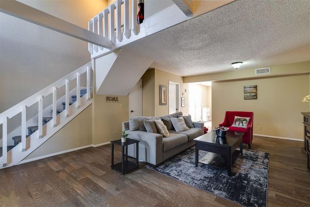 9713 Hefner Village Boulevard, Oklahoma City, OK 73162
