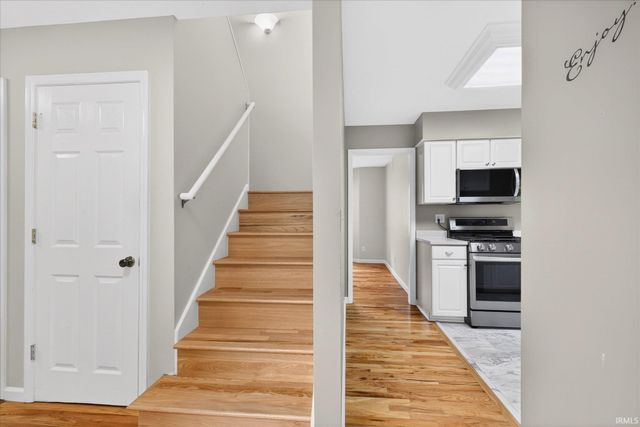 424 W Somersbe Place, Bloomington, IN 47403