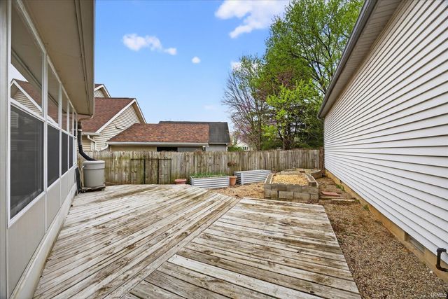 424 W Somersbe Place, Bloomington, IN 47403