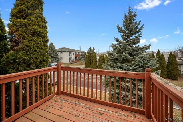 1740 Fort Street 36, Trenton, MI 48183