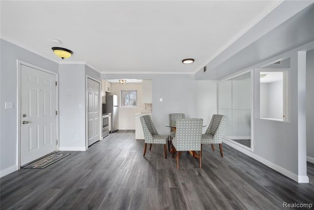 1740 Fort Street 36, Trenton, MI 48183