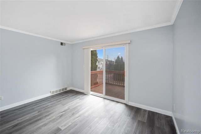 1740 Fort Street 36, Trenton, MI 48183