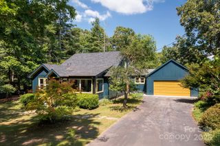136 Graveyard Road, Fairview, NC 28730