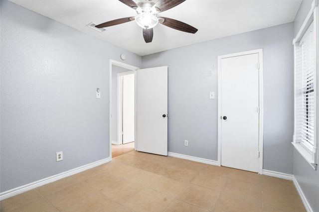 416 Colonial Place, Everman, TX 76140