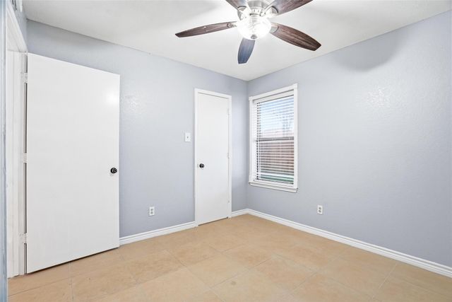 416 Colonial Place, Everman, TX 76140