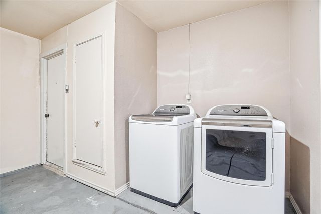 416 Colonial Place, Everman, TX 76140