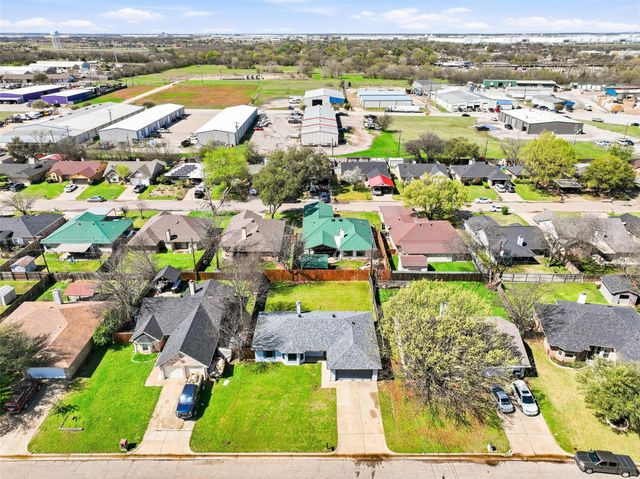416 Colonial Place, Everman, TX 76140