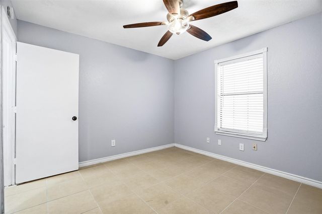 416 Colonial Place, Everman, TX 76140