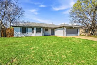 416 Colonial Place, Everman, TX 76140