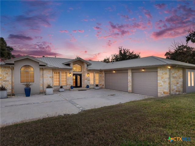 110 Kingsbury, Canyon Lake, TX 78133