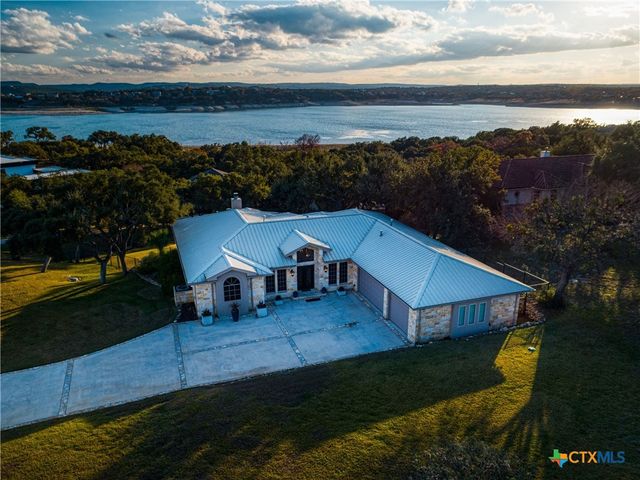 110 Kingsbury, Canyon Lake, TX 78133