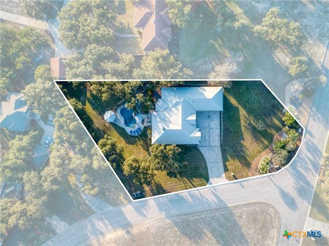 110 Kingsbury, Canyon Lake, TX 78133