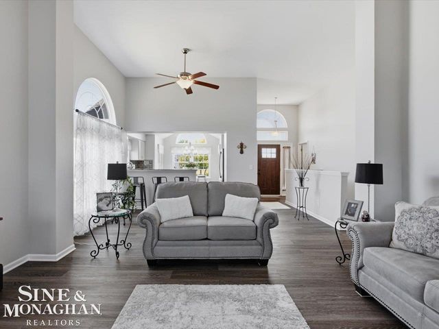 4118 Aspen Cir Circle, Grand Blanc Twp, MI 48439