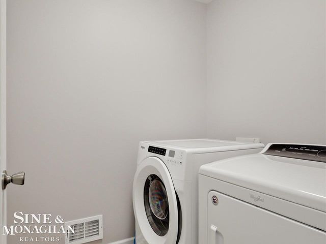 4118 Aspen Cir Circle, Grand Blanc Twp, MI 48439