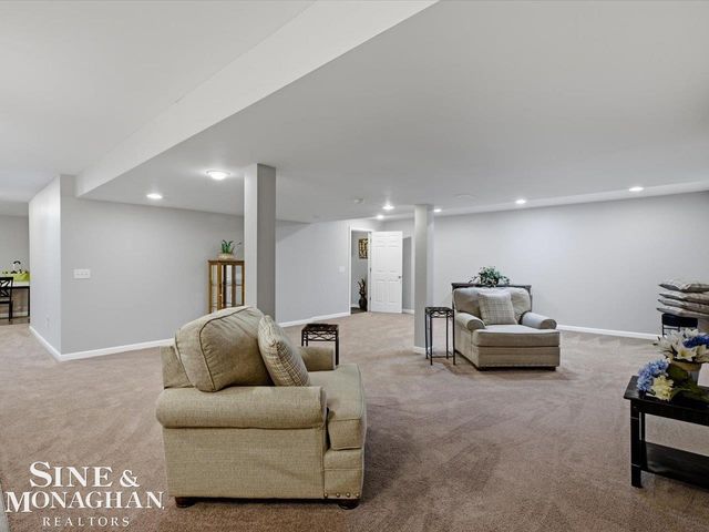 4118 Aspen Cir Circle, Grand Blanc Twp, MI 48439