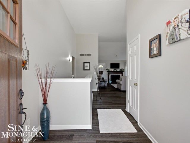 4118 Aspen Cir Circle, Grand Blanc Twp, MI 48439