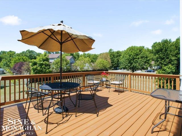 4118 Aspen Cir Circle, Grand Blanc Twp, MI 48439