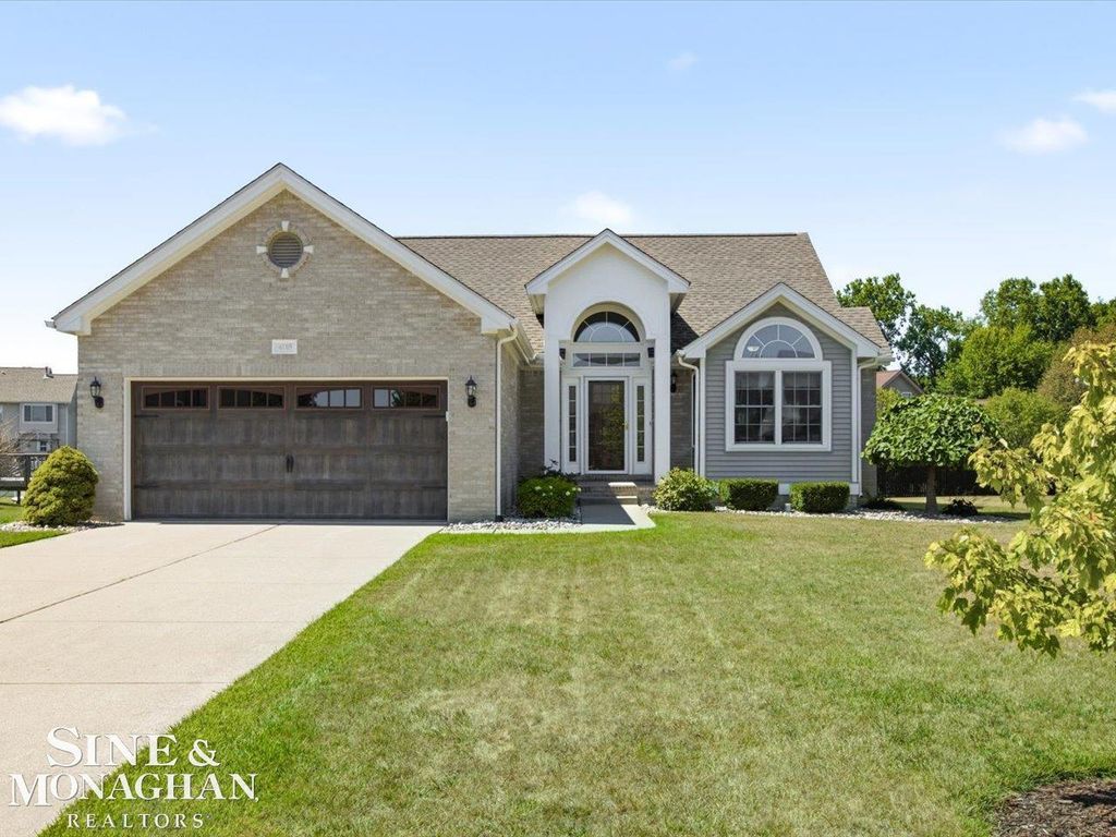 4118 Aspen Cir Circle, Grand Blanc Twp, MI 48439