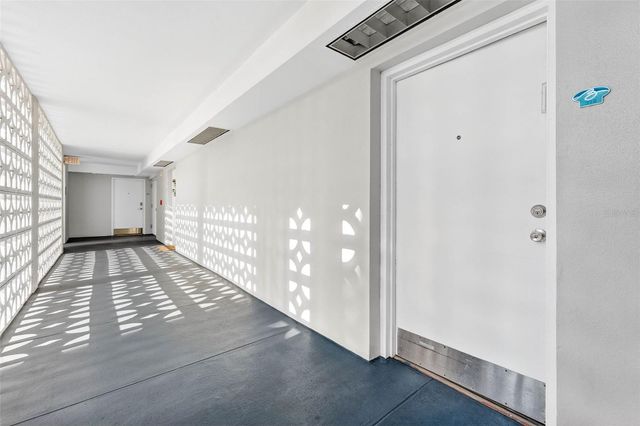 470 3RD STREET S 318, St Petersburg, FL 33701