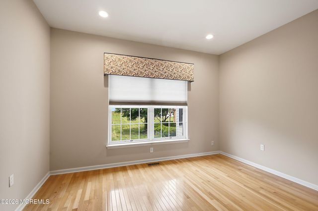 3 Short Hills Boulevard, Jackson, NJ 08527