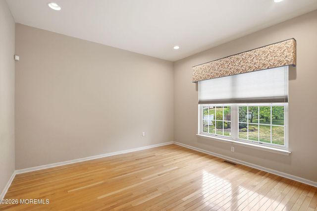 3 Short Hills Boulevard, Jackson, NJ 08527