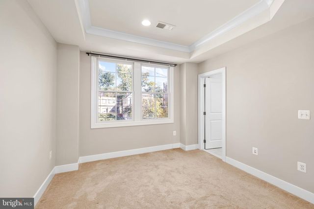 4458 MACARTHUR BLVD NW, Washington, DC 20007
