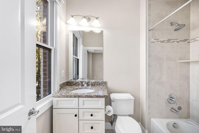 4458 MACARTHUR BLVD NW, Washington, DC 20007