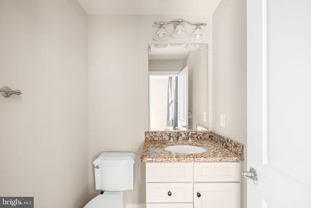 4458 MACARTHUR BLVD NW, Washington, DC 20007