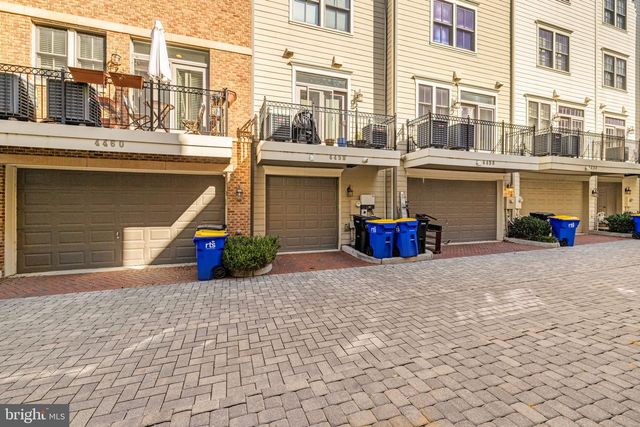 4458 MACARTHUR BLVD NW, Washington, DC 20007