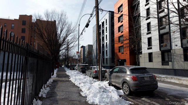 915 Eagle Avenue, Bronx, NY 10456