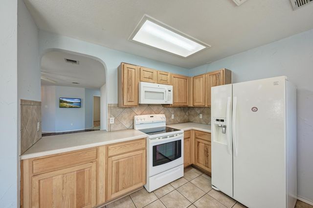 1201 Sheltie LN, Round Rock, TX 78664