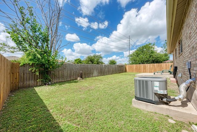 1201 Sheltie LN, Round Rock, TX 78664
