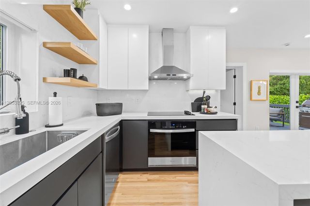829 Granada Groves Court, Coral Gables, FL 33134