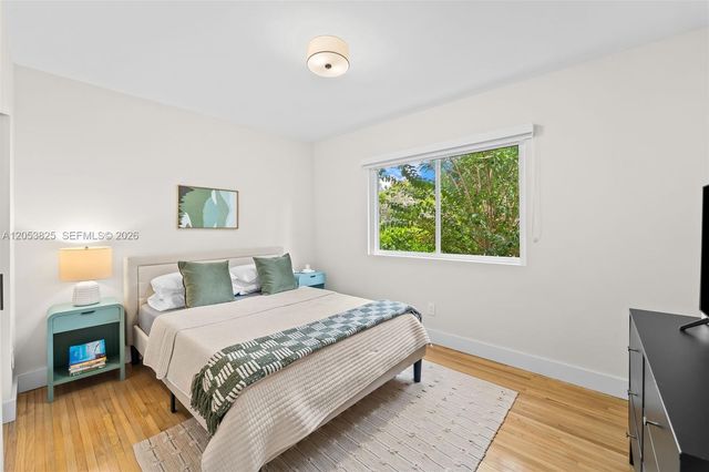 829 Granada Groves Court, Coral Gables, FL 33134