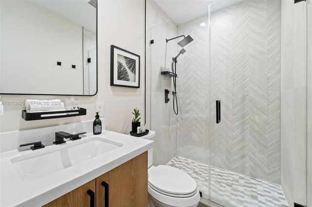 829 Granada Groves Court, Coral Gables, FL 33134