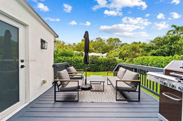 829 Granada Groves Court, Coral Gables, FL 33134