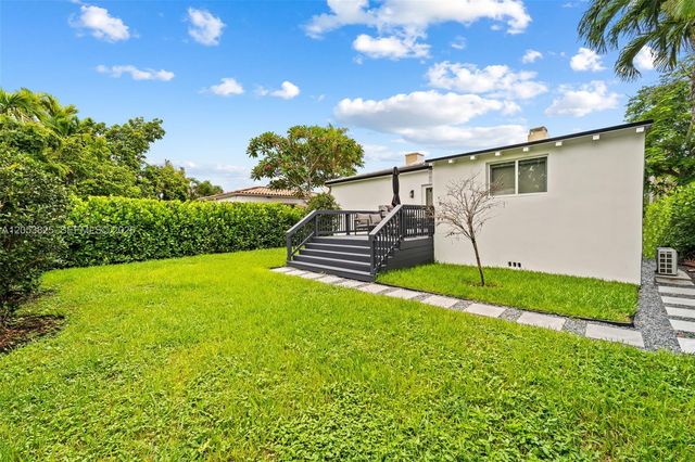 829 Granada Groves Court, Coral Gables, FL 33134