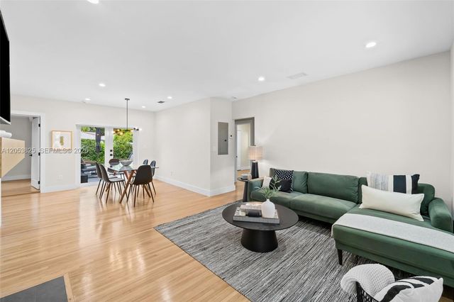 829 Granada Groves Court, Coral Gables, FL 33134