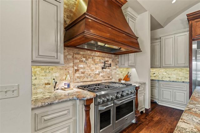 1209 W Flowering Peach Way, Mustang, OK 73064