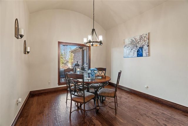 1209 W Flowering Peach Way, Mustang, OK 73064