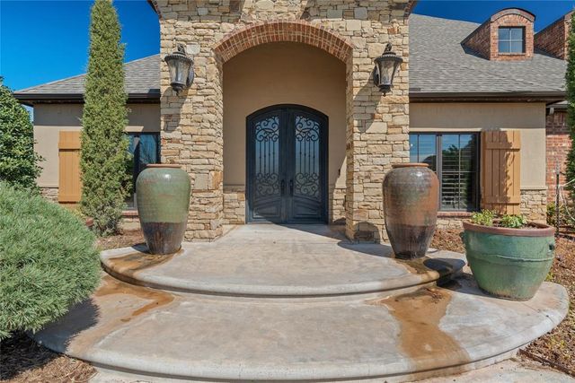 1209 W Flowering Peach Way, Mustang, OK 73064