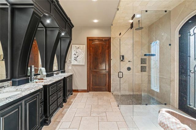 1209 W Flowering Peach Way, Mustang, OK 73064